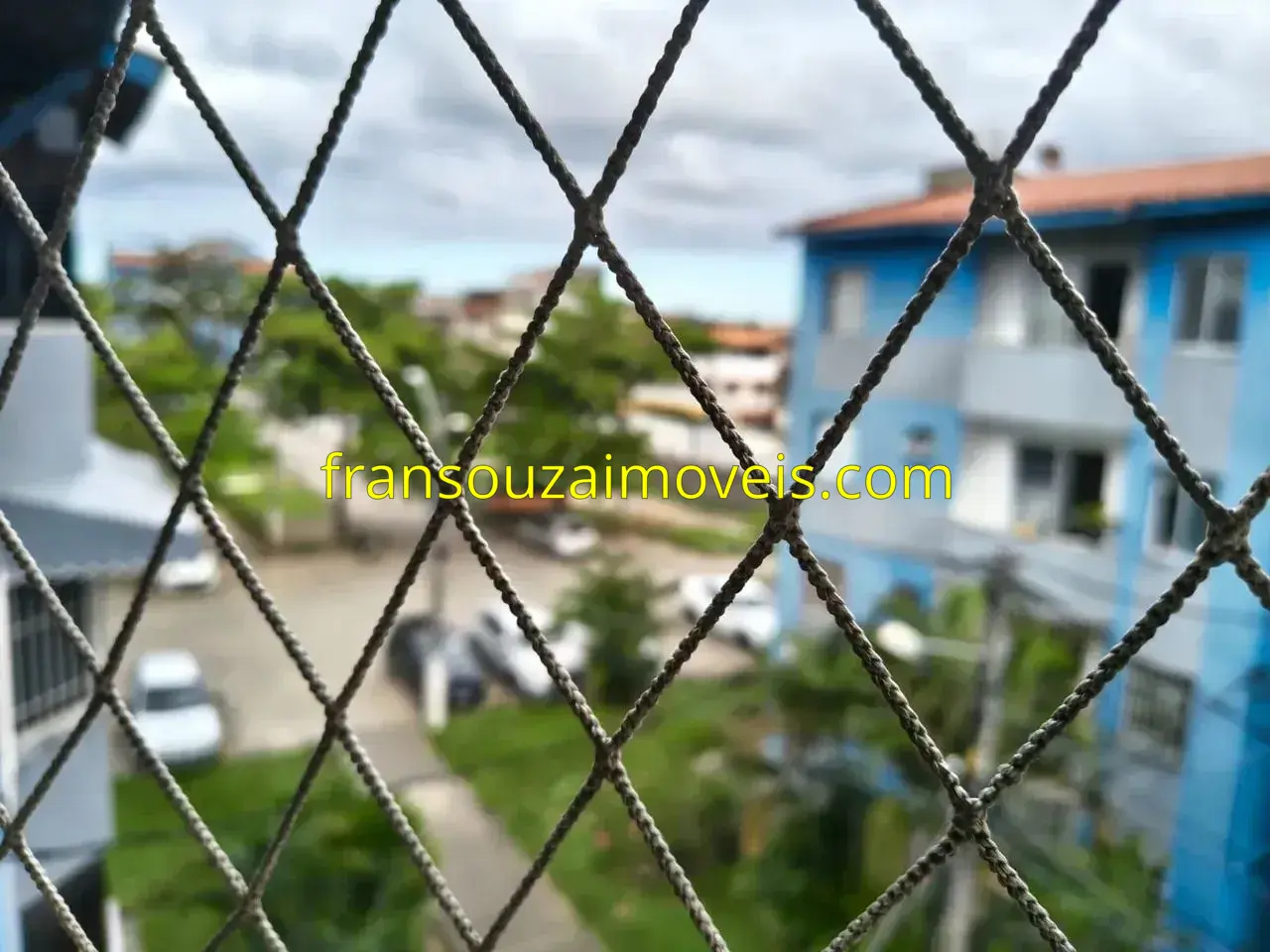 Apartamento 2/4 com varanda a venda em Caji - Lauro de Freitas - BA