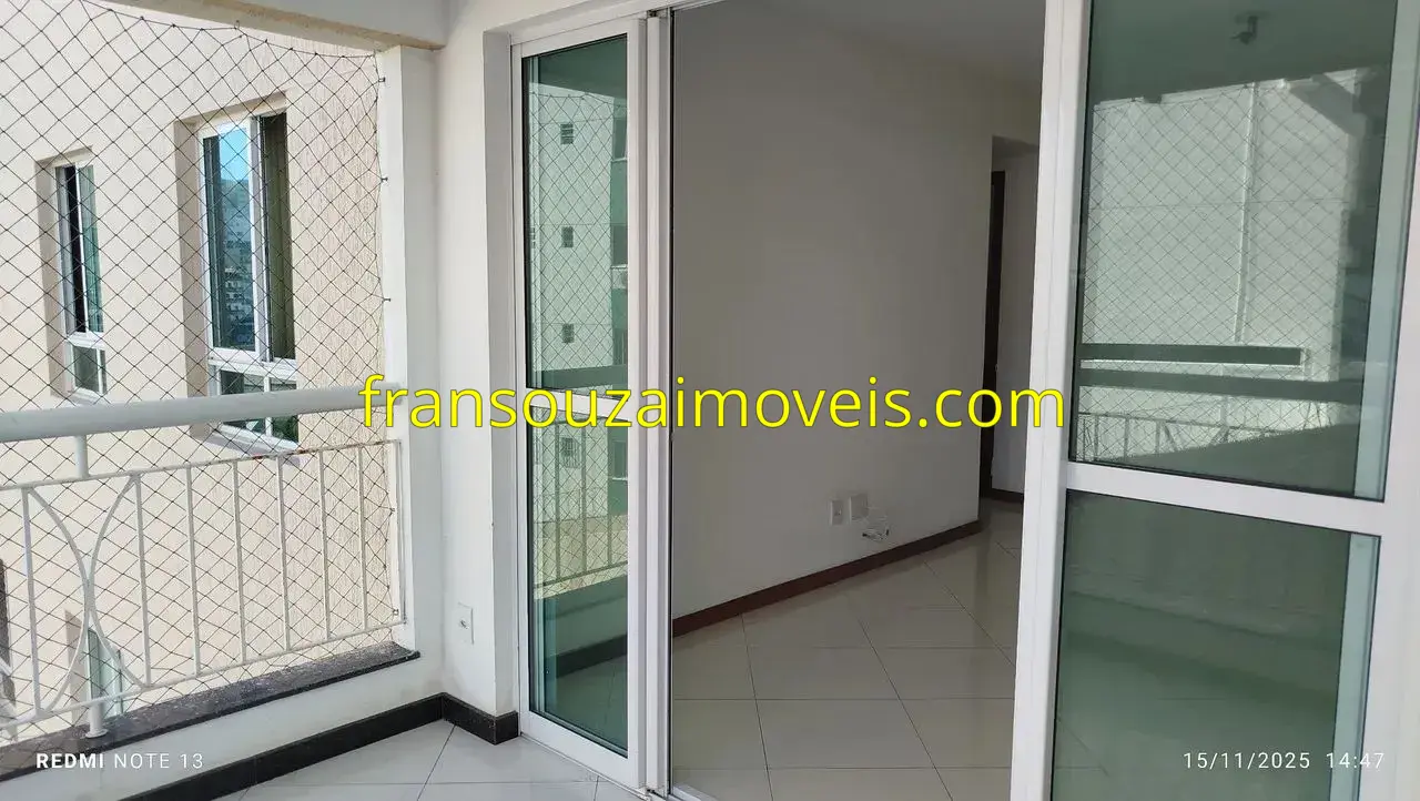 Apartamento para alugar de 2 quartos com 1 suíte, 2 vagas, nascente e infraestrutura completa na Vila Laura, Salvador-BA