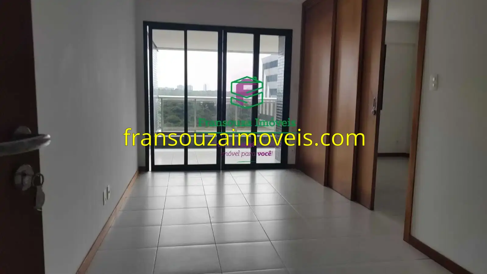 Apartamento 1/4 e sala à venda no Salvador Prime no Caminho das Àrvores - Salvador-BA